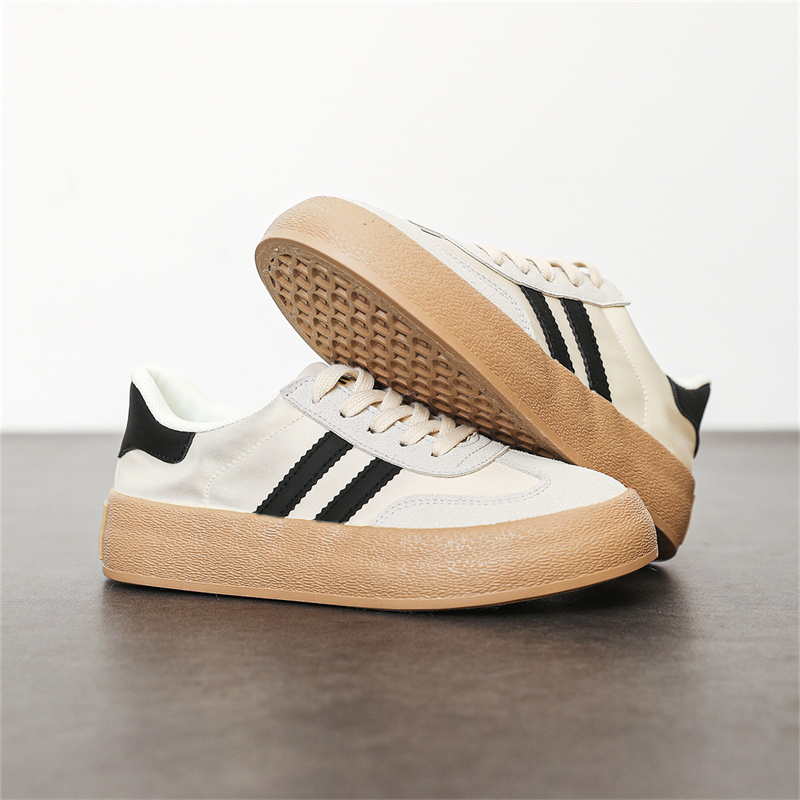Sepatu kets bernapas baru untu - New Balance Shoes 574 ulasan dan harga